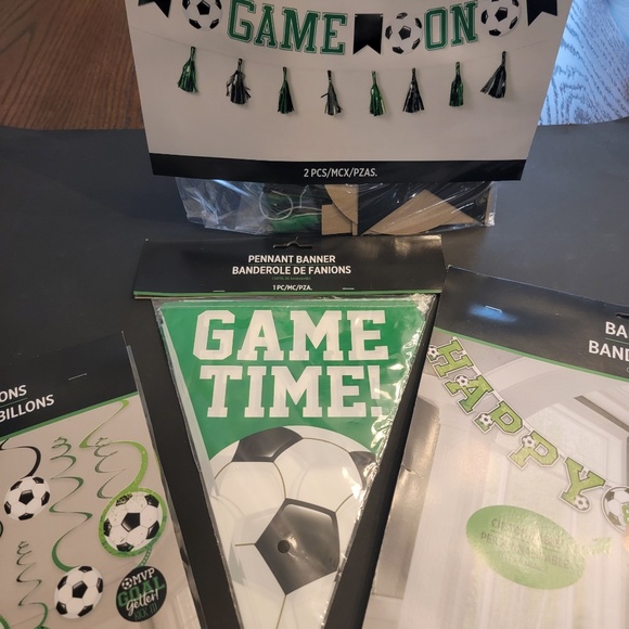 Soccer Birthday Party Decoration Set - Picture 4 of 9